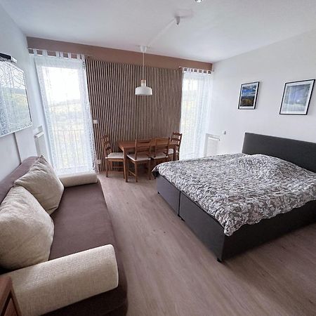 Miky Apartman Klinovec Meadow Loučná pod Klínovcem Exterior foto